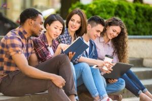 Cách Săn Học Bổng Du Học THPT: Hành Trang Cho Tương Lai Quốc Tế